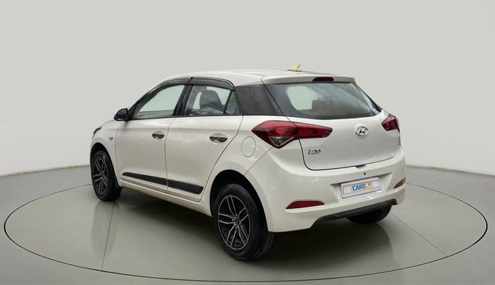 2017 Hyundai Elite i20 MAGNA EXECUTIVE 1.2, CNG, Manual, 1,23,300 km, Left Back Diagonal