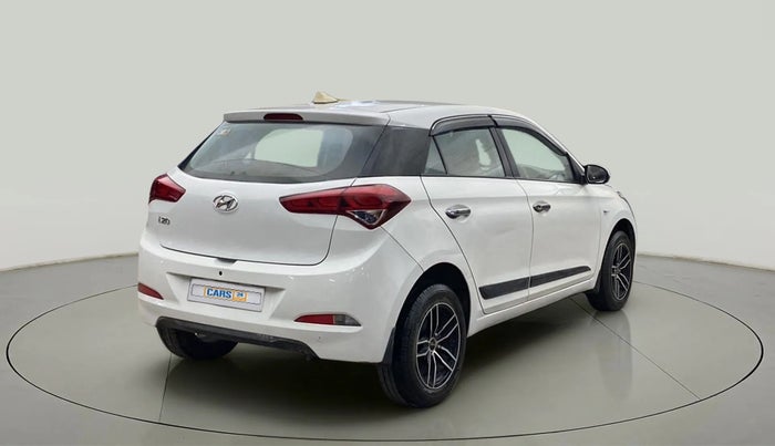 2017 Hyundai Elite i20 MAGNA EXECUTIVE 1.2, CNG, Manual, 1,23,300 km, Right Back Diagonal