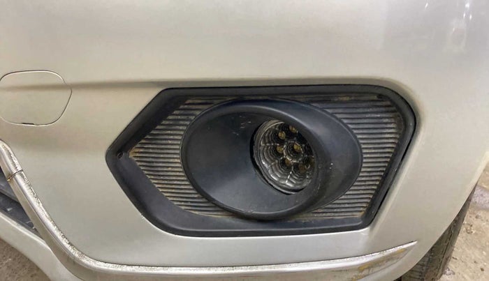 2017 Maruti Dzire VXI, Petrol, Manual, 49,389 km, Left fog light - Not working