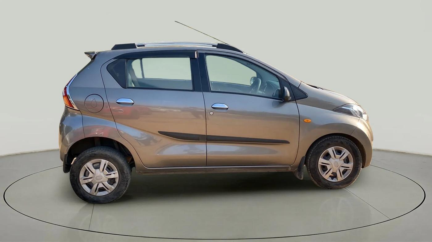 2019 Datsun Redi Go S 1.0 AMT, Petrol, Automatic, 30,433 km, Right Side View