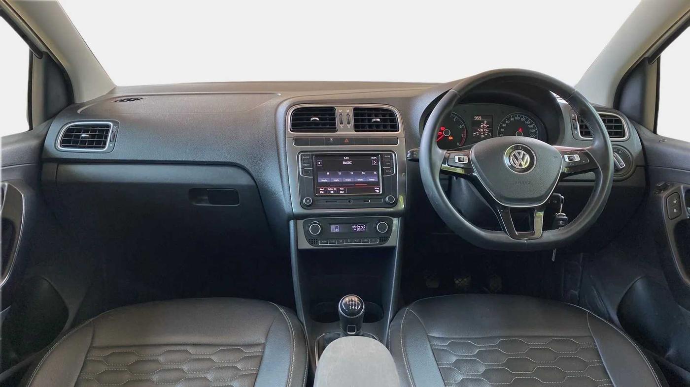 2020 Volkswagen Polo HIGHLINE PLUS 1.0, Petrol, Manual, 53,811 km, Dashboard