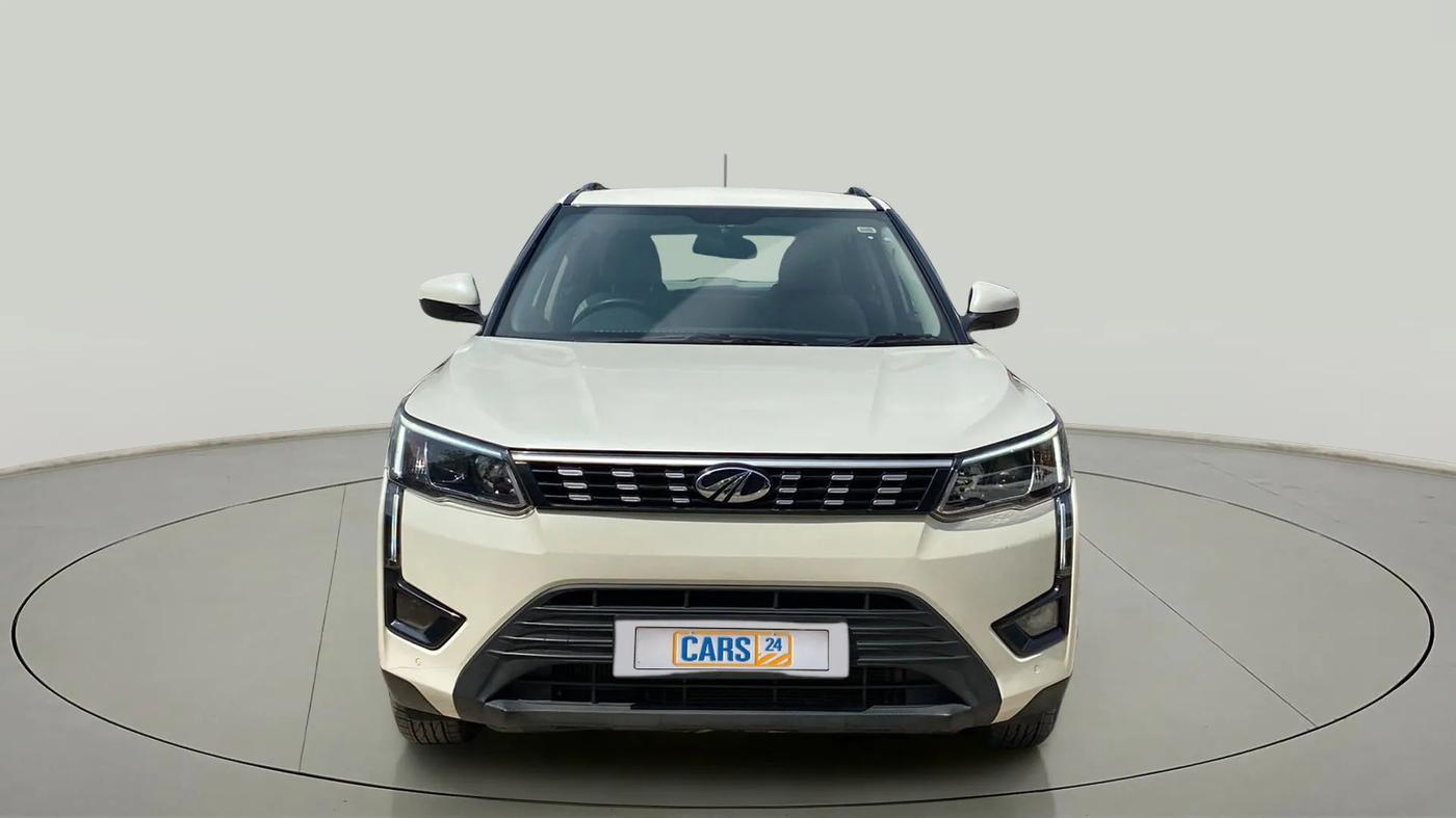 2021 Mahindra XUV300 W6 1.5 DIESEL, Diesel, Manual, 26,656 km, Front