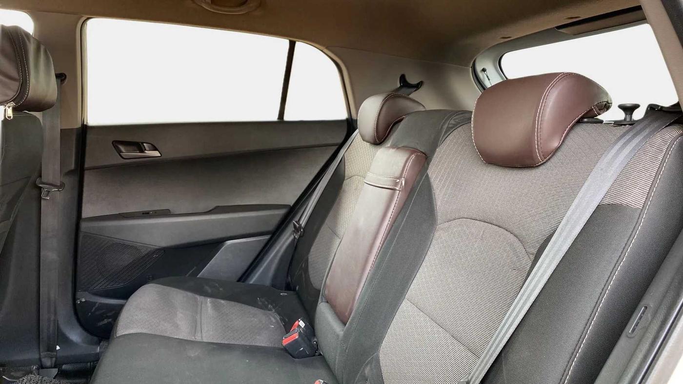 2017 Hyundai Creta SX PLUS 1.6 PETROL, Petrol, Manual, 59,304 km, Right Side Rear Door Cabin