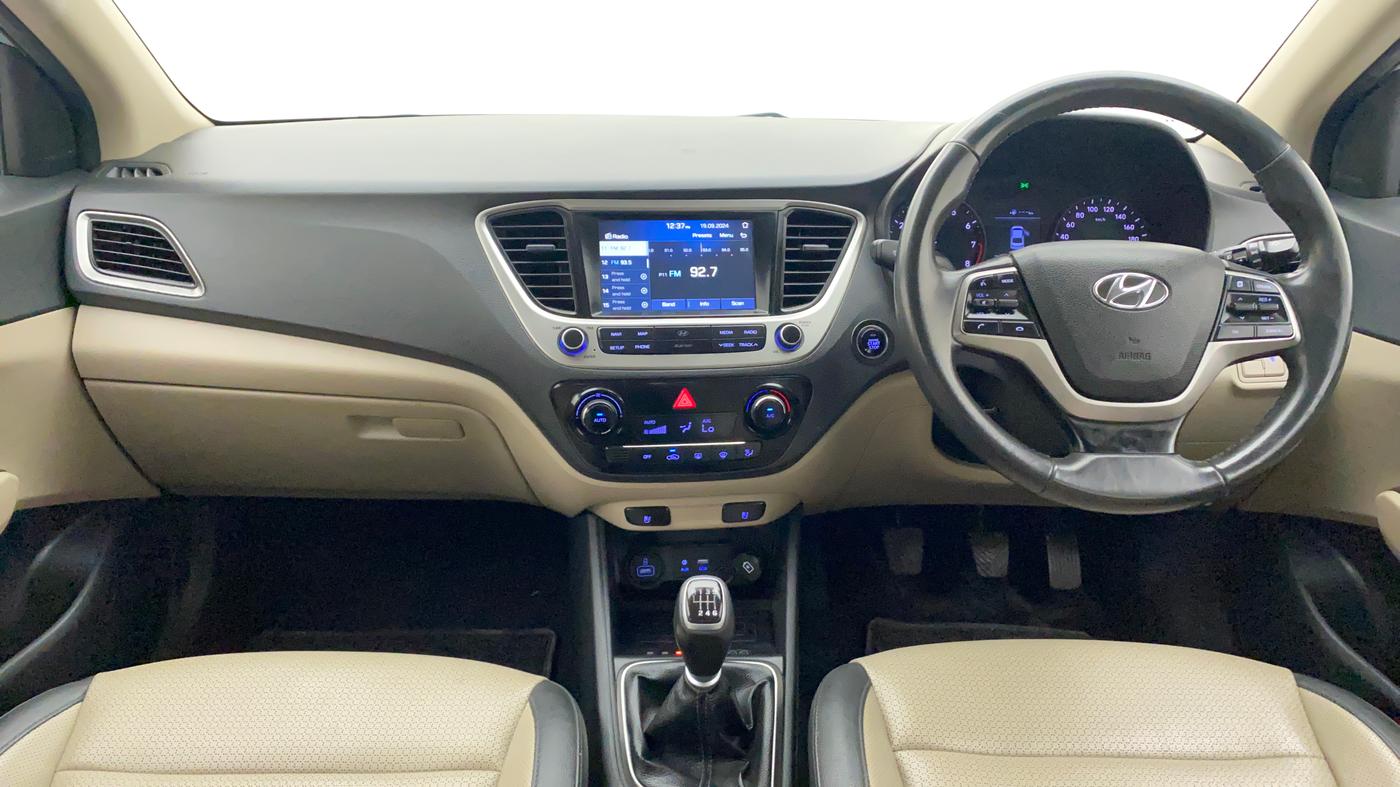 2019 Hyundai Verna 1.6 VTVT SX O, Petrol, Manual, 38,790 km, Dashboard