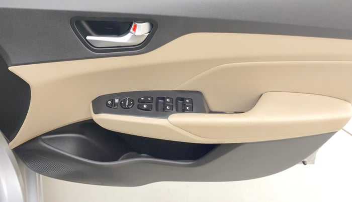 2019 Hyundai Verna 1.6 VTVT SX O, Petrol, Manual, 38,790 km, Driver Side Door Panels Control