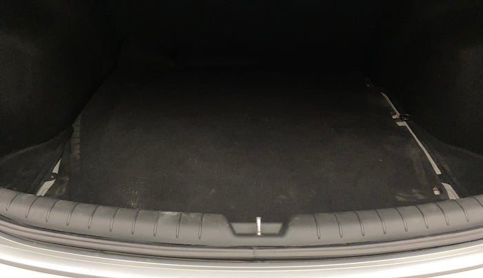 2019 Hyundai Verna 1.6 VTVT SX O, Petrol, Manual, 38,790 km, Boot Inside