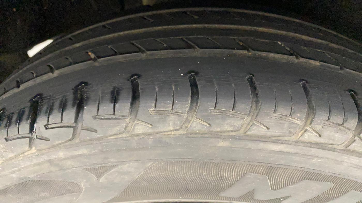 2017 Maruti Baleno DELTA PETROL 1.2, Petrol, Manual, 43,466 km, Right Rear Tyre Tread
