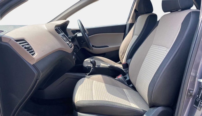 2019 Hyundai Elite i20 SPORTZ PLUS 1.2, Petrol, Manual, 23,904 km, Right Side Front Door Cabin
