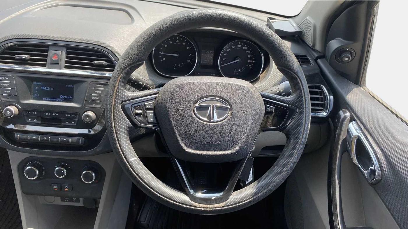 2018 Tata Tiago XZ DIESEL, Diesel, Manual, 35,218 km, Steering Wheel Close Up