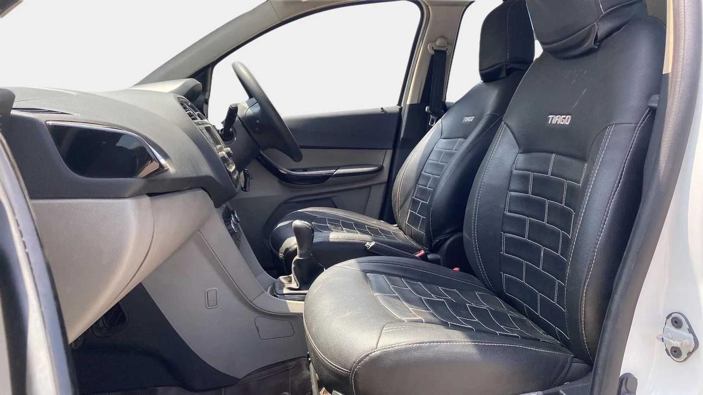 2018 Tata Tiago XZ DIESEL, Diesel, Manual, 35,218 km, Right Side Front Door Cabin