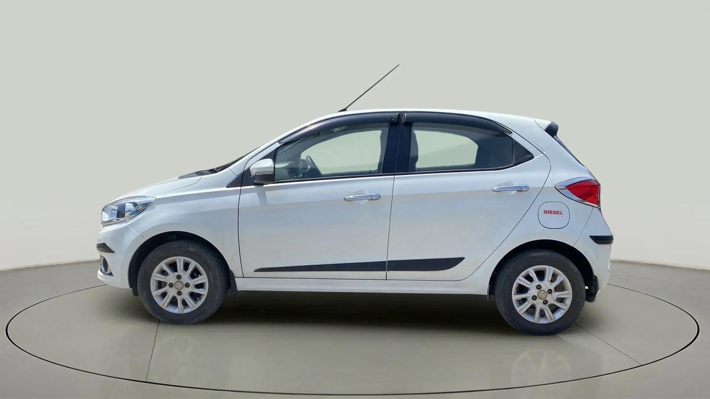 2018 Tata Tiago XZ DIESEL, Diesel, Manual, 35,218 km, Left Side