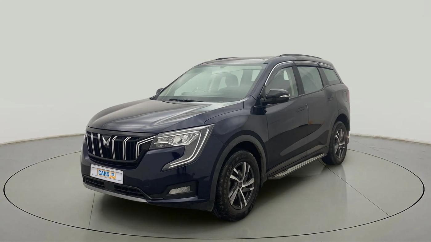 2022 Mahindra XUV700 AX 5 P MT 5 STR, Petrol, Manual, 31,256 km, Left Front Diagonal