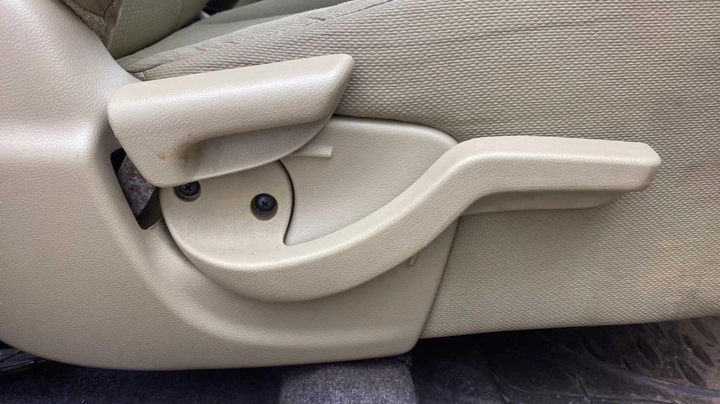 2013 Honda Brio S MT, Petrol, Manual, 60,368 km, Driver Side Adjustment Panel