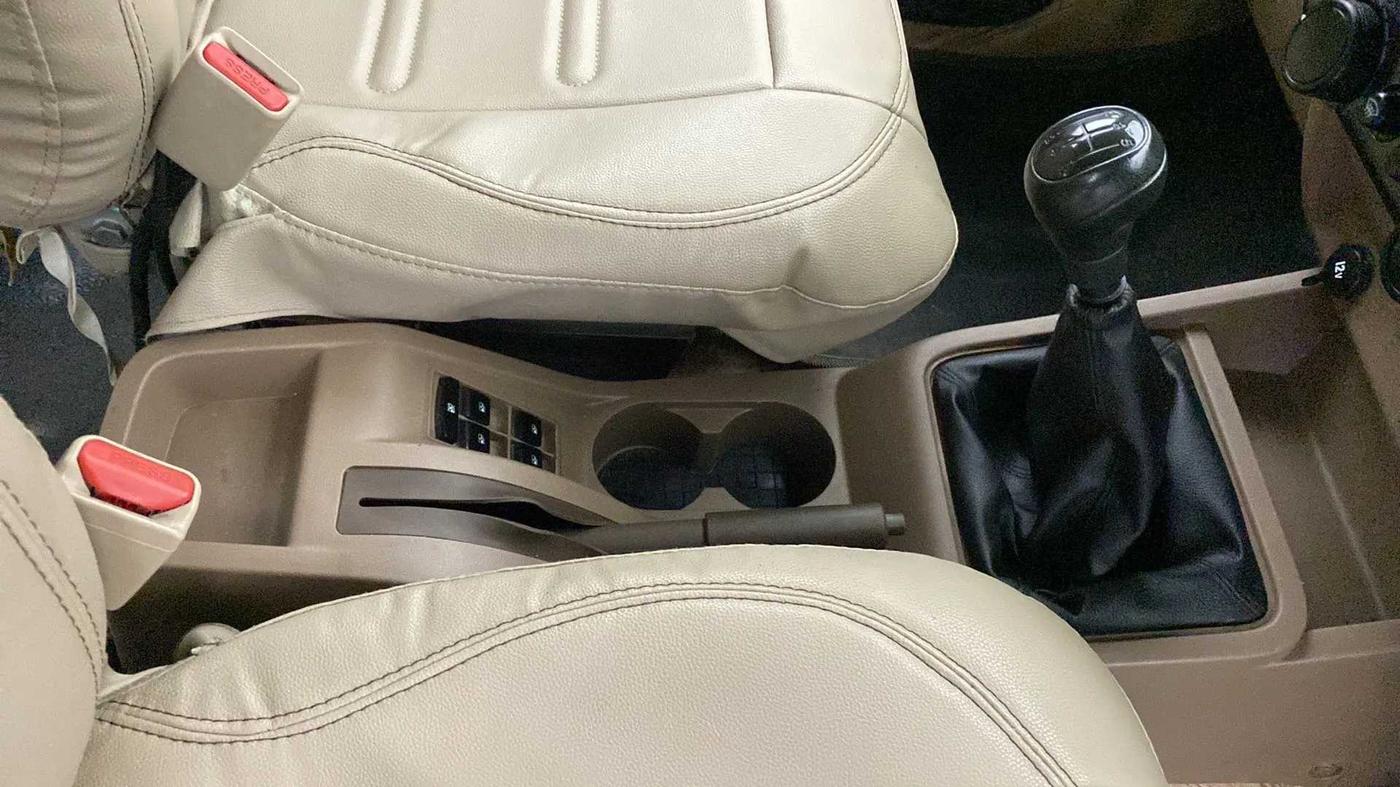 2021 Mahindra Bolero B6 (O), Diesel, Manual, 35,707 km, Gear Lever