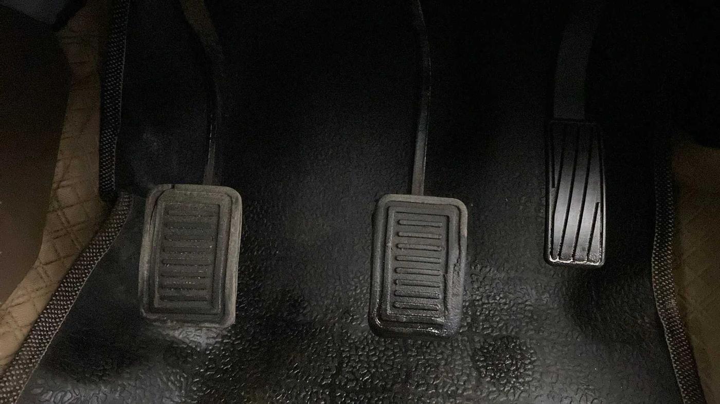 2021 Mahindra Bolero B6 (O), Diesel, Manual, 35,707 km, Pedals