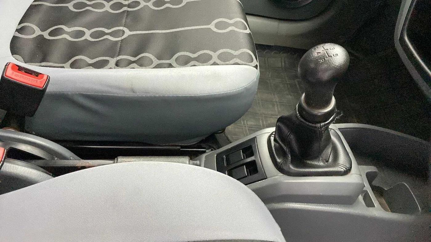 2013 Maruti Alto 800 LXI, Petrol, Manual, 64,940 km, Gear Lever
