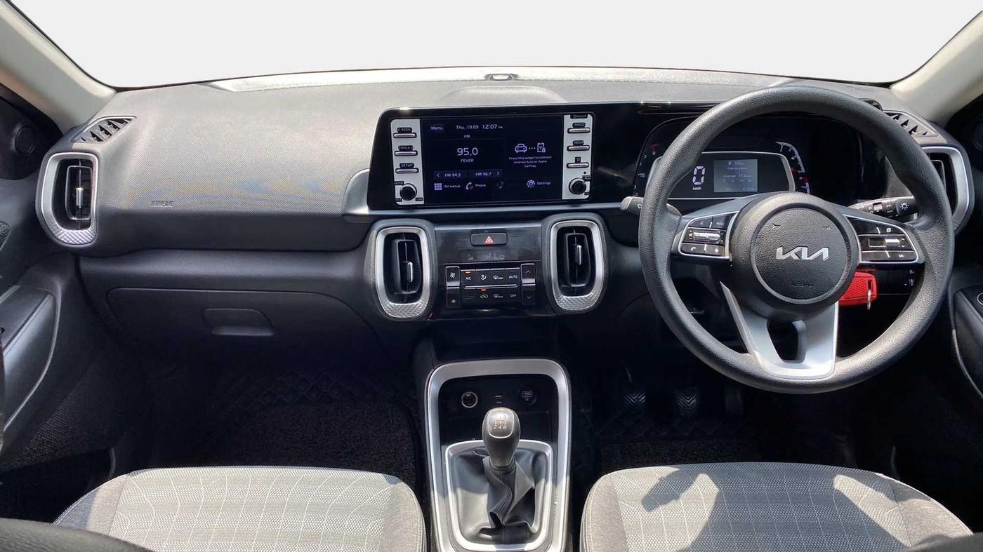 2022 KIA SONET HTK PLUS 1.2, Petrol, Manual, 31,135 km, Dashboard