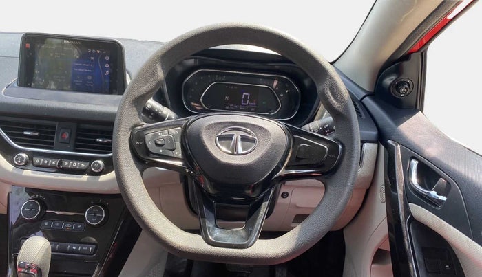 2020 Tata NEXON XZA PLUS PETROL DUAL TONE, Petrol, Automatic, 28,123 km, Steering Wheel Close Up