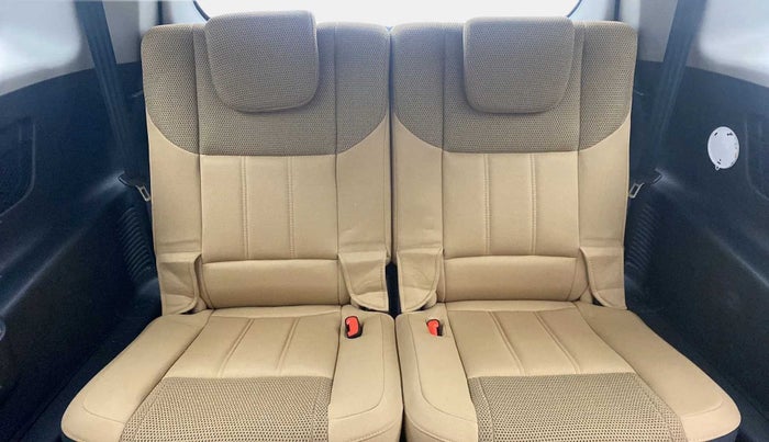 2021 Mahindra XUV500 W9 AT, Diesel, Automatic, 38,700 km, Third Seat Row ( optional )
