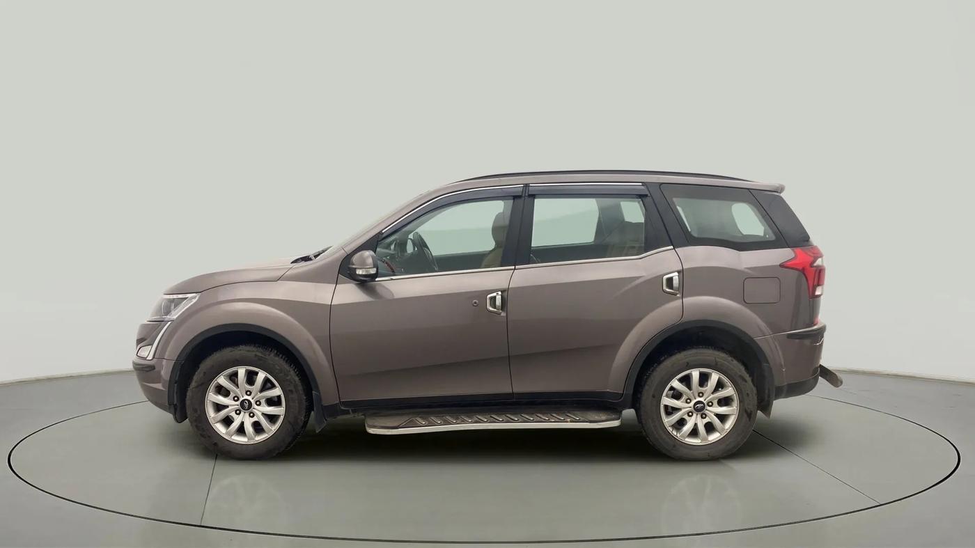 2021 Mahindra XUV500 W9 AT, Diesel, Automatic, 38,700 km, Left Side
