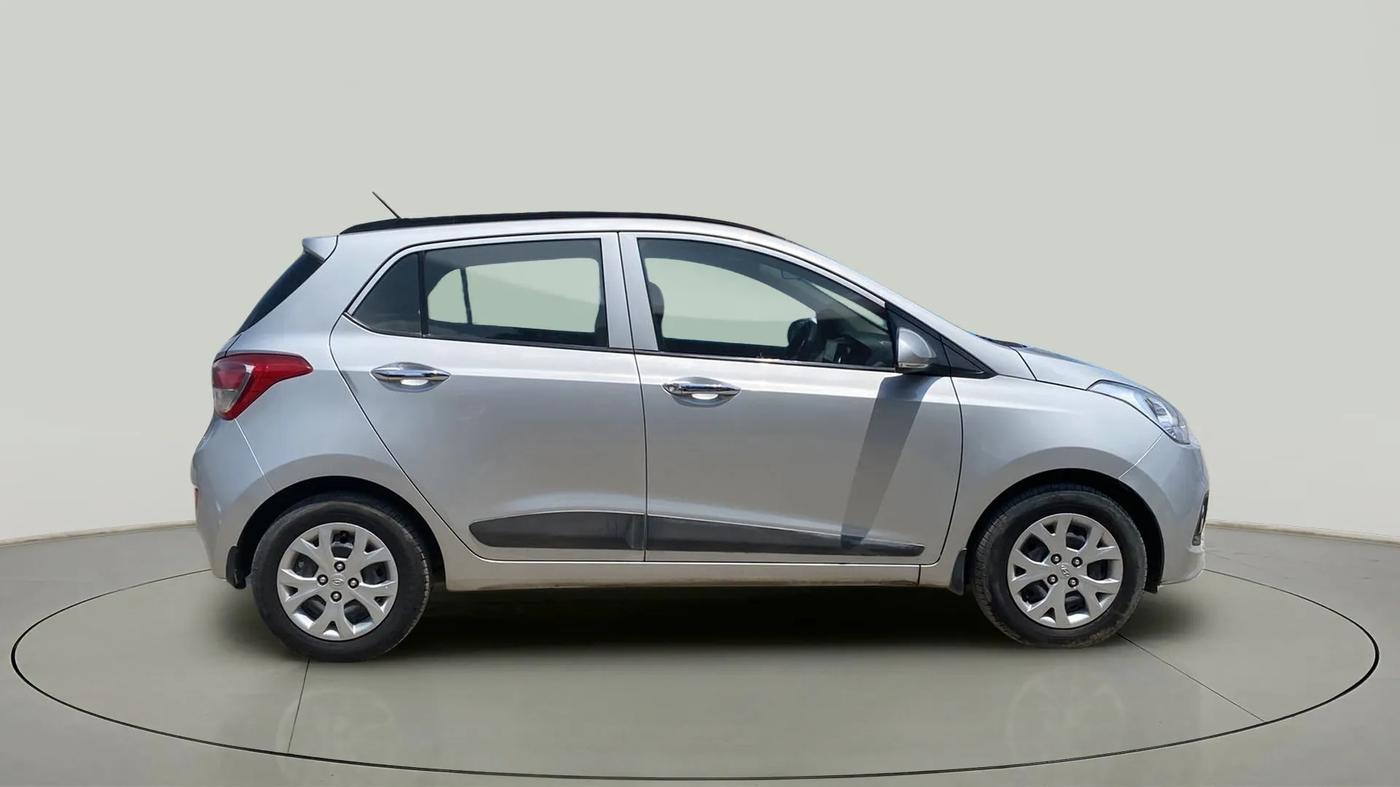 2014 Hyundai Grand i10 SPORTZ 1.2 KAPPA VTVT, Petrol, Manual, 29,093 km, Right Side