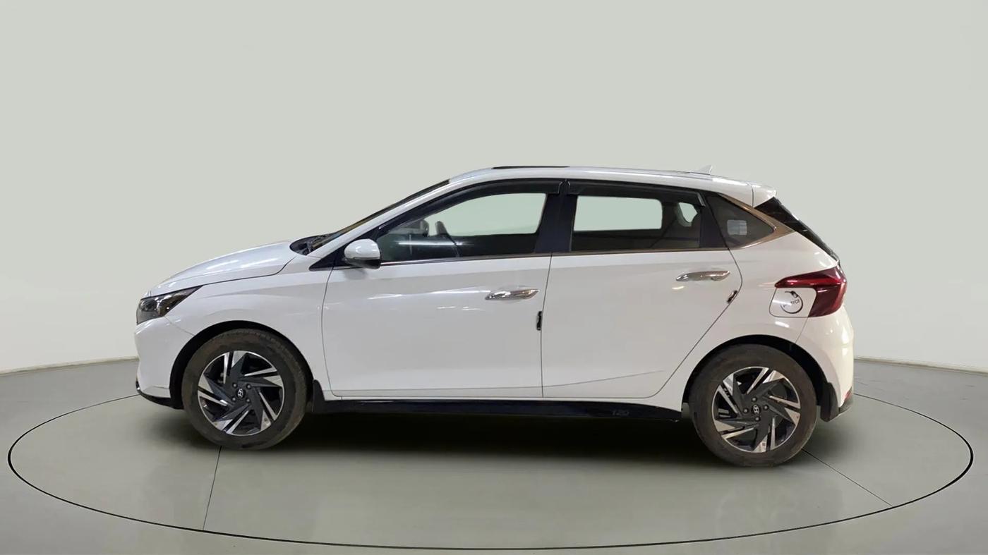 2022 Hyundai NEW I20 ASTA (O) 1.2 AT, Petrol, Automatic, 14,717 km, Left Side