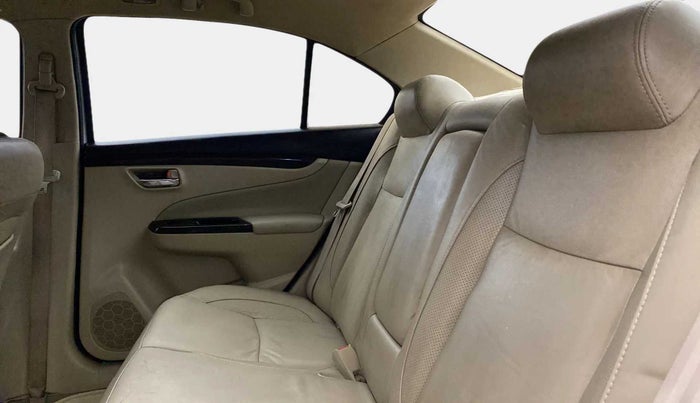 2017 Maruti Ciaz ALPHA 1.4 PETROL, Petrol, Manual, 1,03,895 km, Right Side Rear Door Cabin
