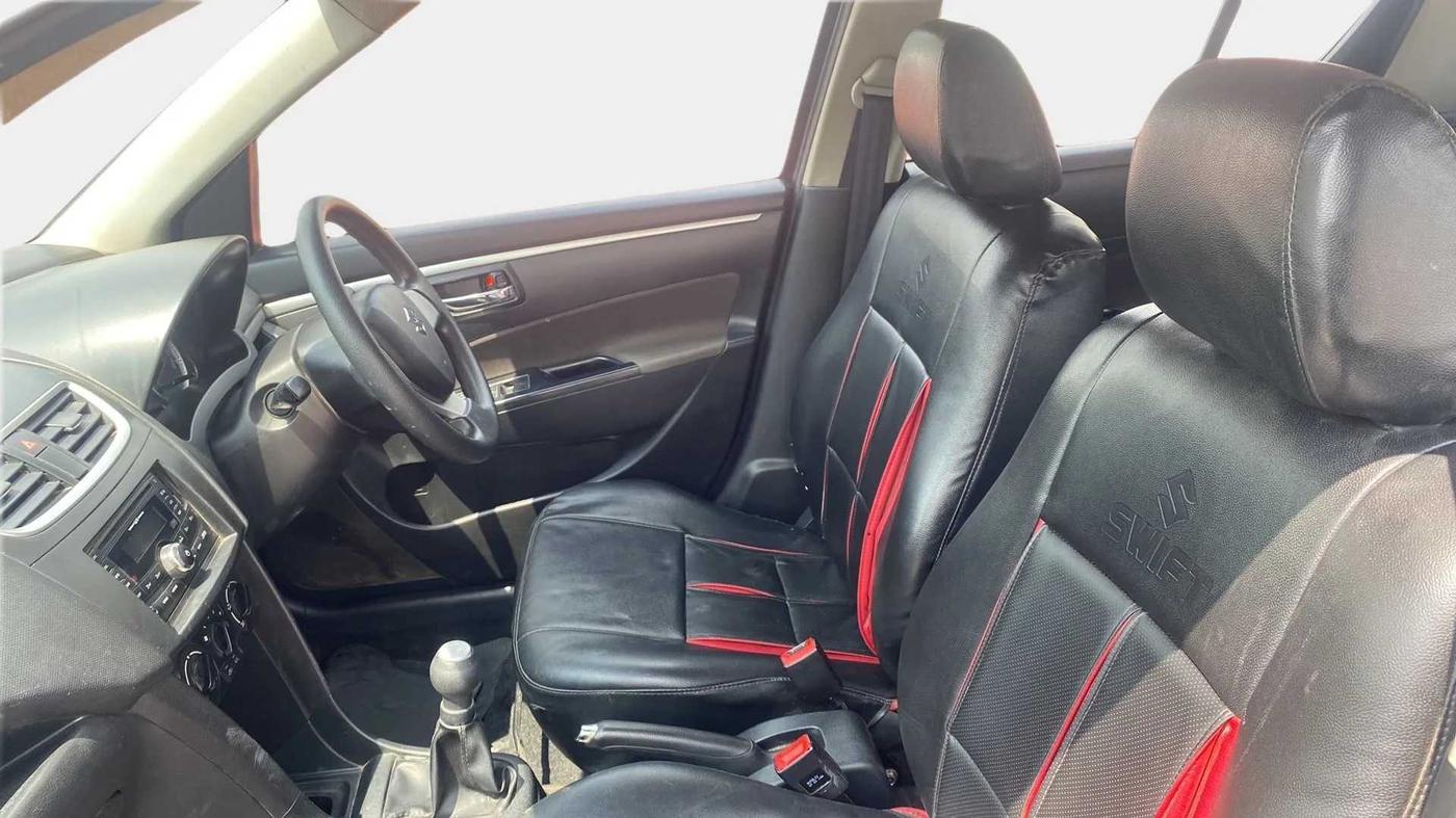 2014 Maruti Swift VXI, Petrol, Manual, 56,279 km, Right Side Front Door Cabin