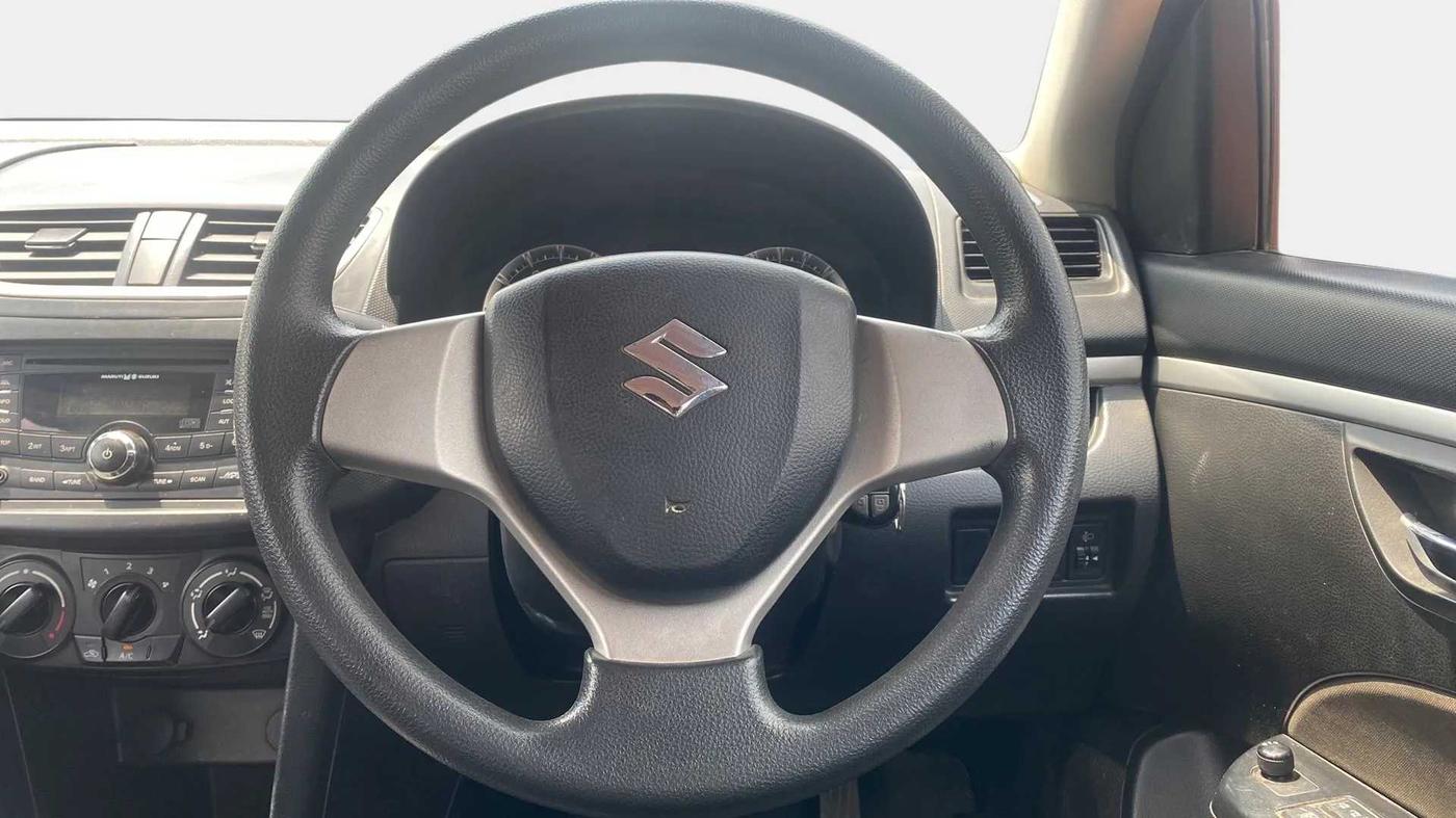 2014 Maruti Swift VXI, Petrol, Manual, 56,279 km, Steering Wheel Close Up