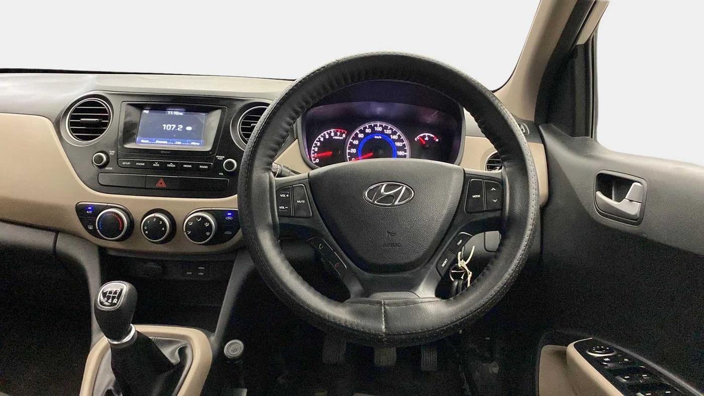 2017 Hyundai Grand i10 SPORTZ 1.2 KAPPA VTVT, Petrol, Manual, 23,654 km, Steering Wheel Close Up