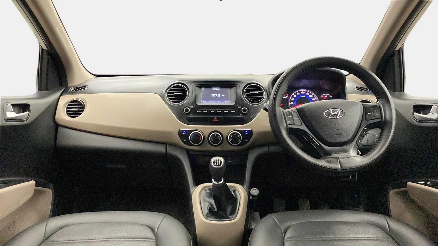 2017 Hyundai Grand i10 SPORTZ 1.2 KAPPA VTVT, Petrol, Manual, 23,654 km, Dashboard
