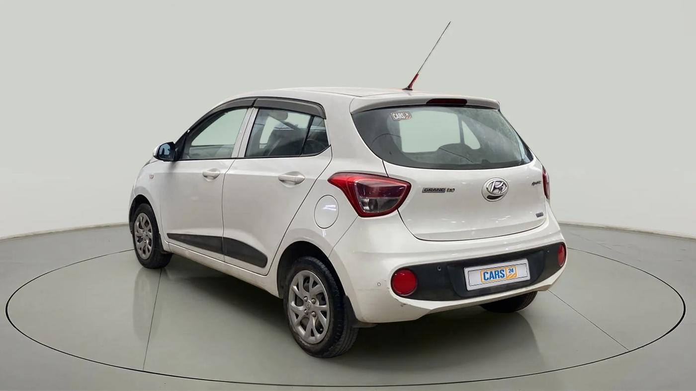 2017 Hyundai Grand i10 SPORTZ 1.2 KAPPA VTVT, Petrol, Manual, 23,654 km, Left Back Diagonal
