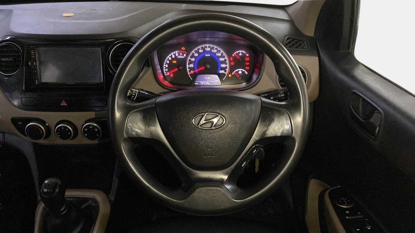 2017 Hyundai Grand i10 MAGNA 1.2 KAPPA VTVT, Petrol, Manual, 78,376 km, Steering Wheel Close Up