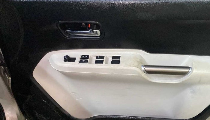 2017 Maruti IGNIS DELTA 1.2, Petrol, Manual, 41,426 km, Driver Side Door Panels Control