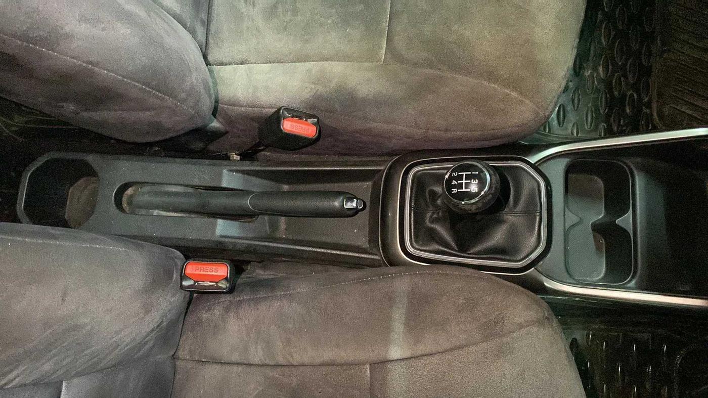 2017 Maruti IGNIS DELTA 1.2, Petrol, Manual, 41,426 km, Gear Lever