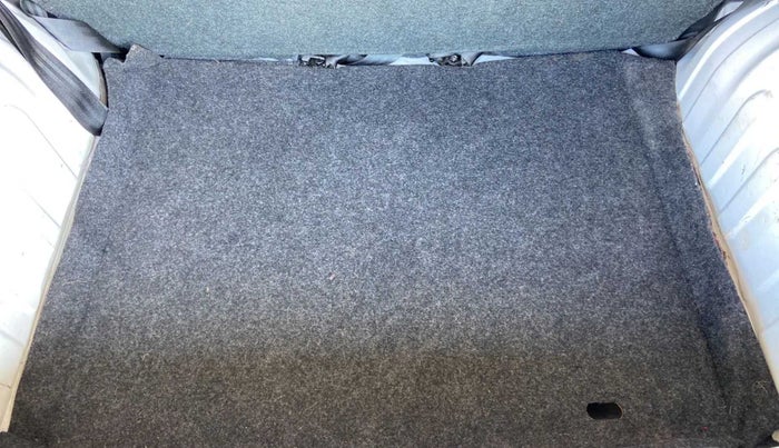 2017 Renault Kwid RXT 1.0 AMT, Petrol, Automatic, 34,275 km, Boot Inside