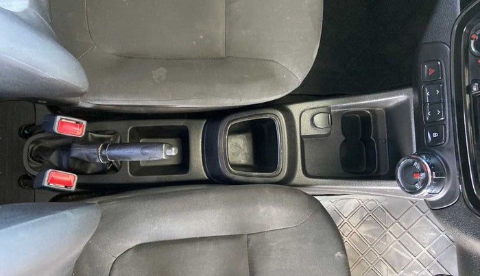 2017 Renault Kwid RXT 1.0 AMT, Petrol, Automatic, 34,275 km, Gear Lever