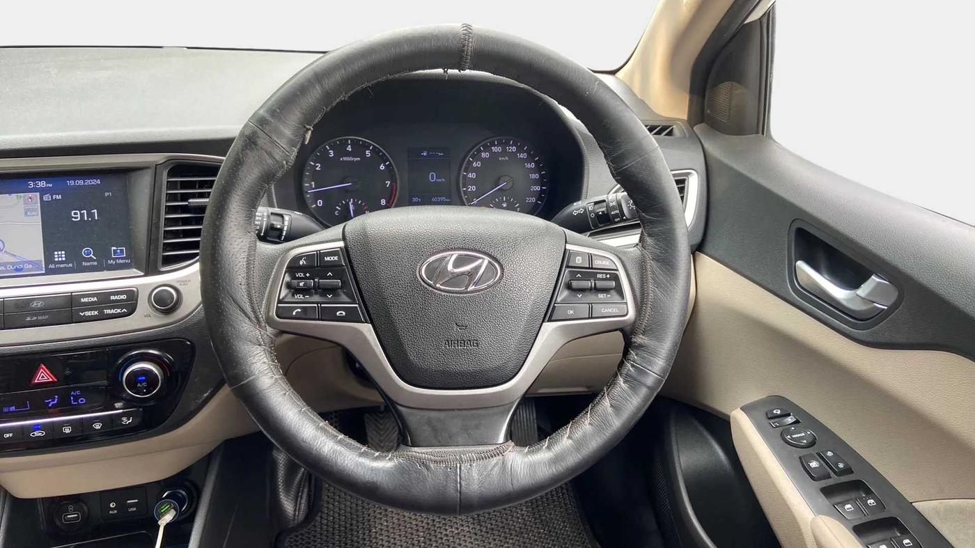 2019 Hyundai Verna 1.6 VTVT SX, Petrol, Manual, 60,396 km, Steering Wheel Close Up