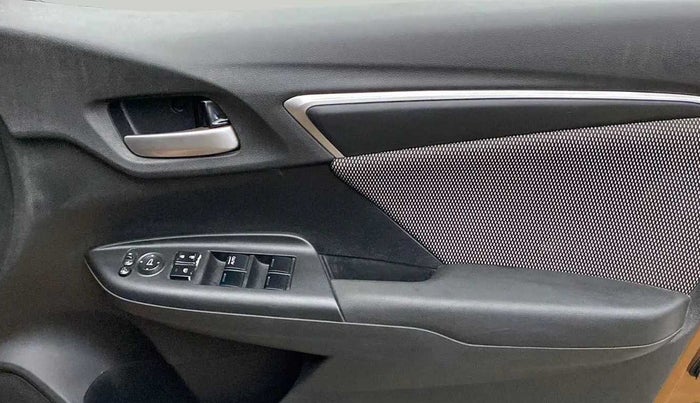 2017 Honda WR-V 1.2L I-VTEC VX MT, Petrol, Manual, 52,817 km, Driver Side Door Panels Control