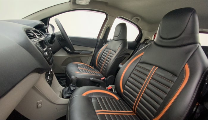 2018 Tata Tiago XT PETROL, Petrol, Manual, 76,701 km, Right Side Front Door Cabin
