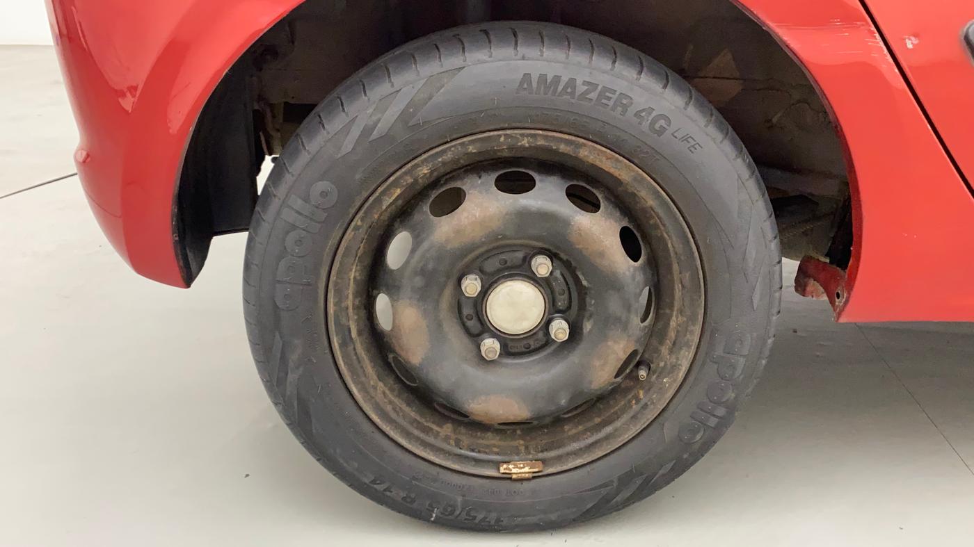 2018 Tata Tiago XT PETROL, Petrol, Manual, 76,701 km, Right Rear Wheel