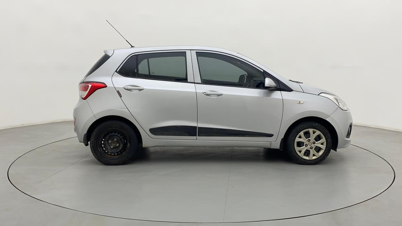 2016 Hyundai Grand i10 MAGNA 1.2 KAPPA VTVT, Petrol, Manual, 28,496 km, Right Side View