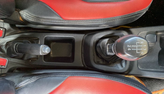 2017 Renault Kwid RXL 1.0, Petrol, Manual, 84,810 km, Gear Lever