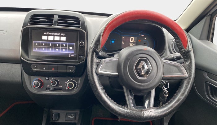 2022 Renault Kwid RXT 1.0 AMT (O), Petrol, Automatic, 4,595 km, Steering Wheel Close Up