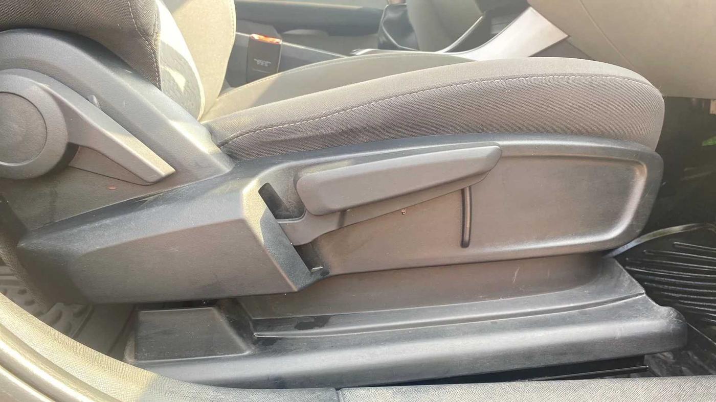 2020 Tata ALTROZ XZ PETROL, Petrol, Manual, 13,872 km, Driver Side Adjustment Panel