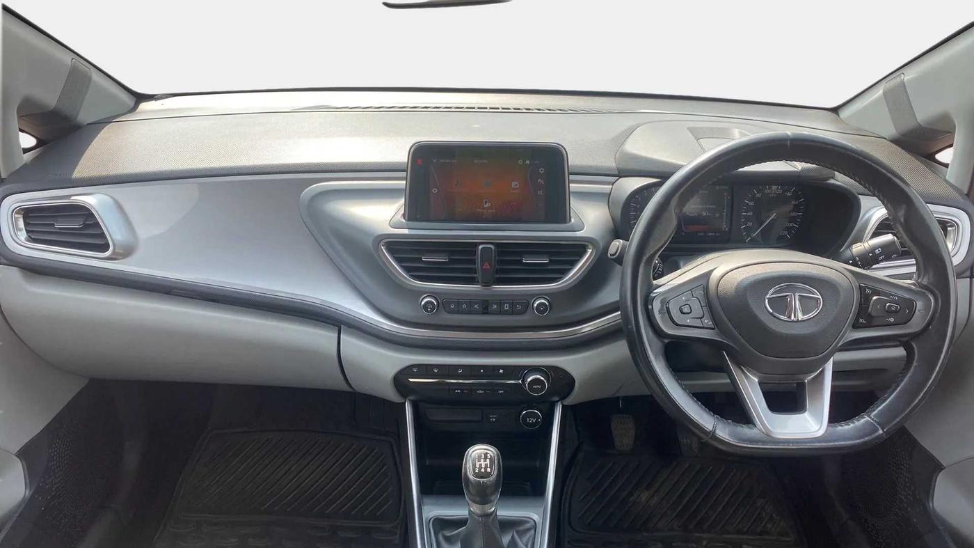 2020 Tata ALTROZ XZ PETROL, Petrol, Manual, 13,872 km, Dashboard
