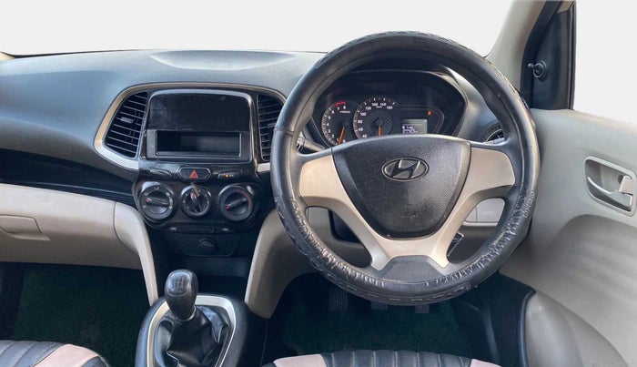 2018 Hyundai NEW SANTRO MAGNA, Petrol, Manual, 35,943 km, Steering Wheel Close Up