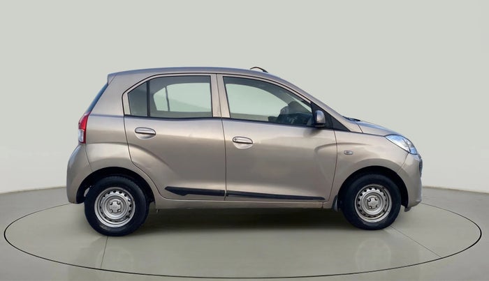 2018 Hyundai NEW SANTRO MAGNA, Petrol, Manual, 35,943 km, Right Side View