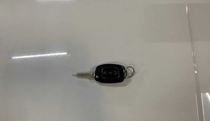 2021 Hyundai NEW I20 MAGNA 1.2 MT, Petrol, Manual, 61,559 km, Key Close Up