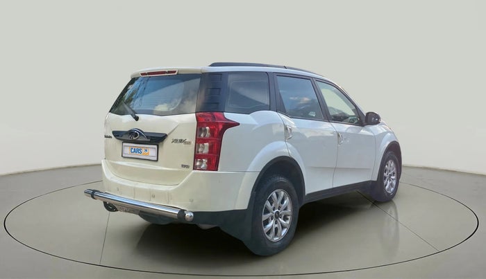 2018 Mahindra XUV500 W9, Diesel, Manual, 76,466 km, Right Back Diagonal